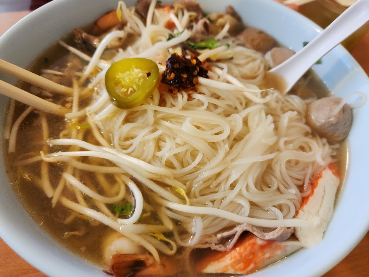 Houa Khong 2